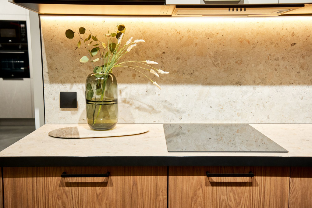 Кухня с фасадами из ЛДСП Egger